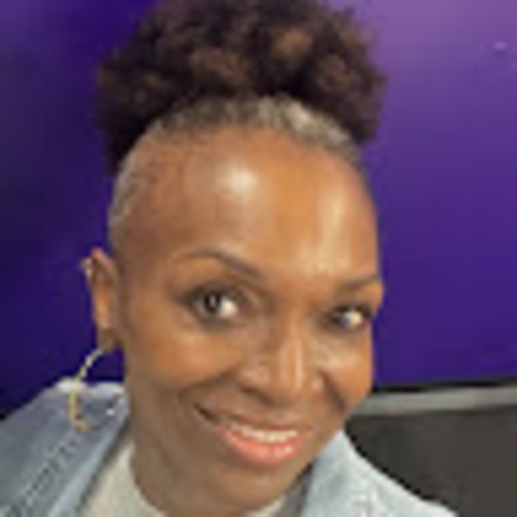 Meet your Posher, Michelle - Picture 1 of 1